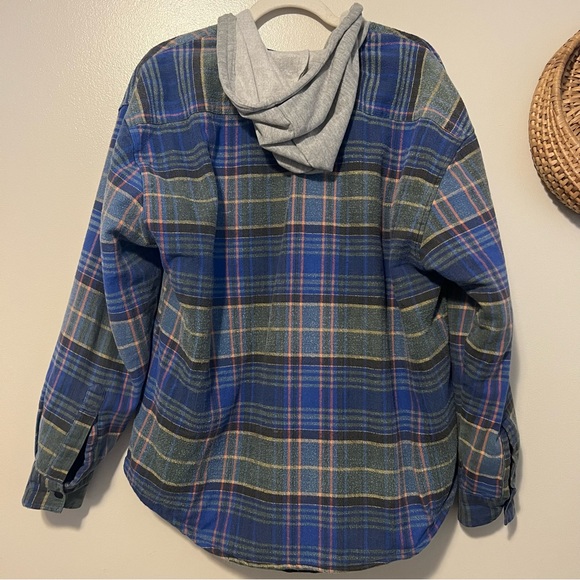 Rugged Point Authentic Hooded Flannel - Picture 5 of 7